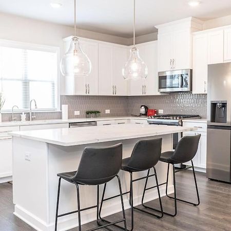 New Spacious 3 Bedroom Suite Garage Parking Free Wi-Fi Office Space And Patio View Duluth Exterior foto